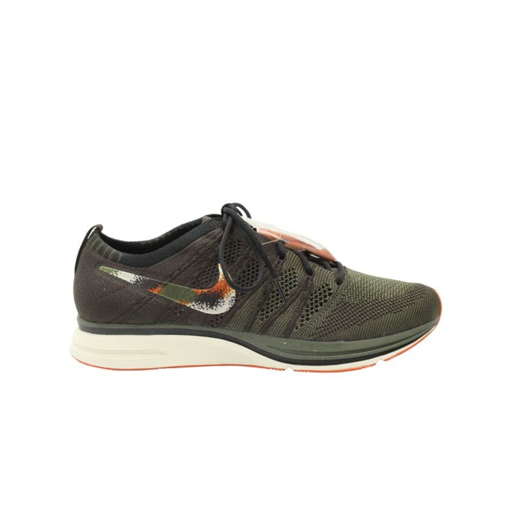 The Nike Flyknit Trainers in Olive Mesh